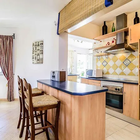 Barclay * إِستيبونا