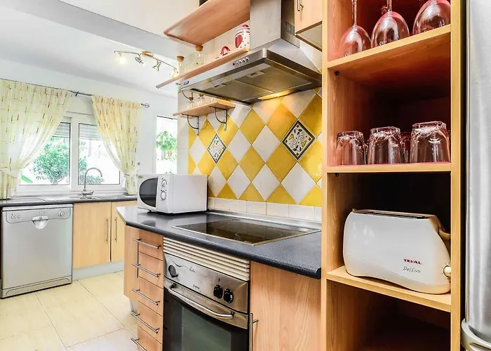 Barclay فيلة إِستيبونا